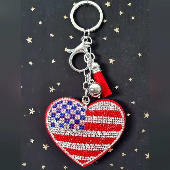 RED American Flag Bingy Heart Keychain - Picture 1 of 6